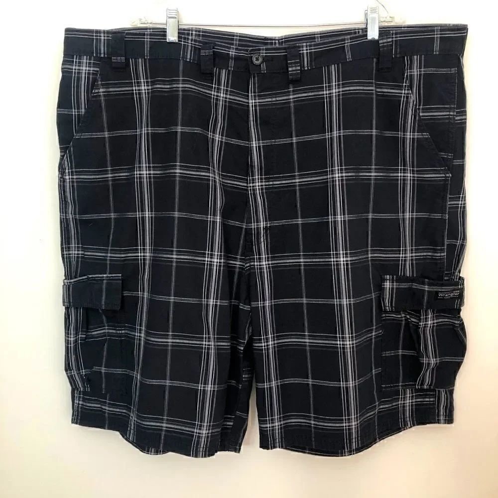 Wrangler Size 48 Black Shorts!